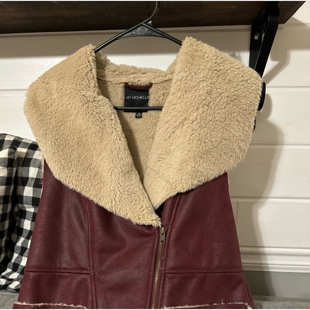 MY MICHELLE RED TAN VEST
